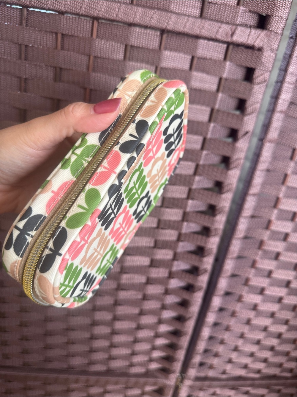 Orla Kiely Floral Leaf Pattern Cosmetic Pouch - Picture 5 of 16